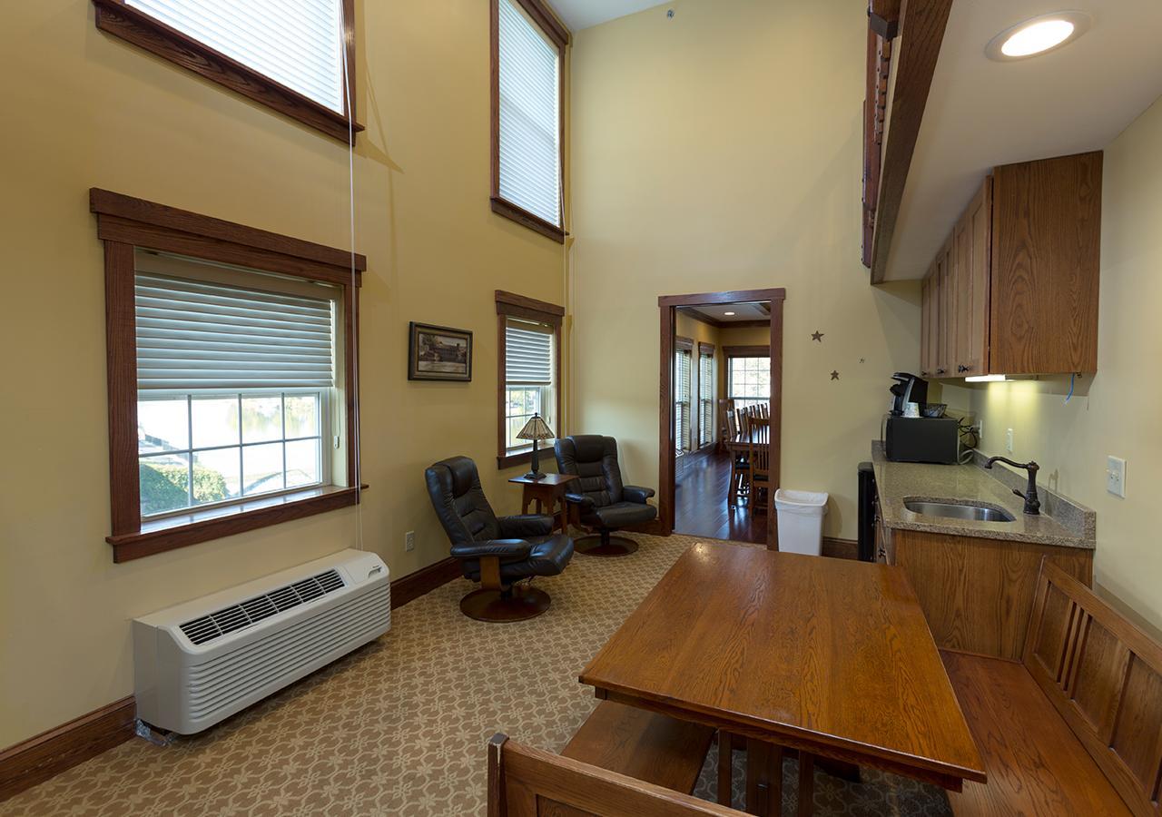 The Red Mill Inn Baldwinsville Bagian luar foto